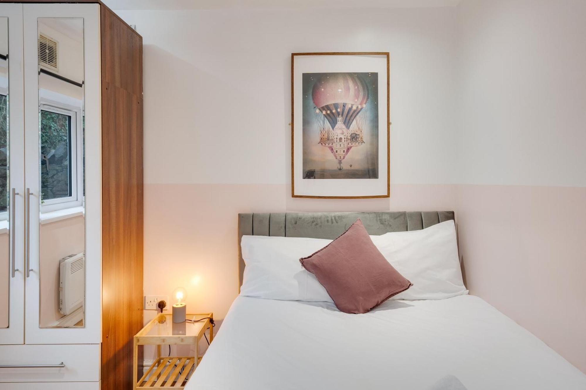 2 Bedroom Apartment For Up To 6 Nr Centre Cardiff Kültér fotó