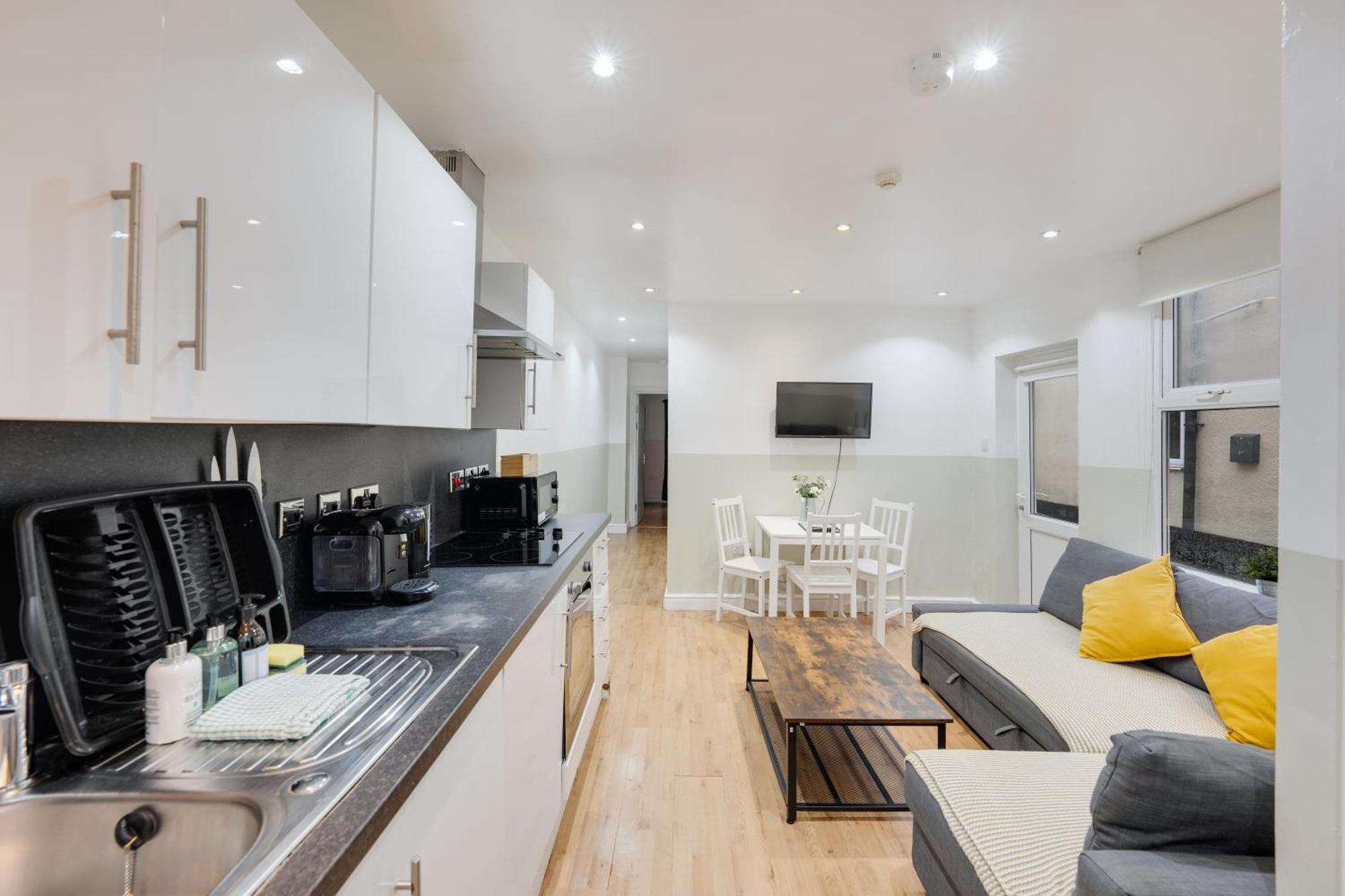 2 Bedroom Apartment For Up To 6 Nr Centre Cardiff Kültér fotó